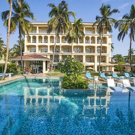 Holiday Inn Goa Кандолим Экстерьер фото